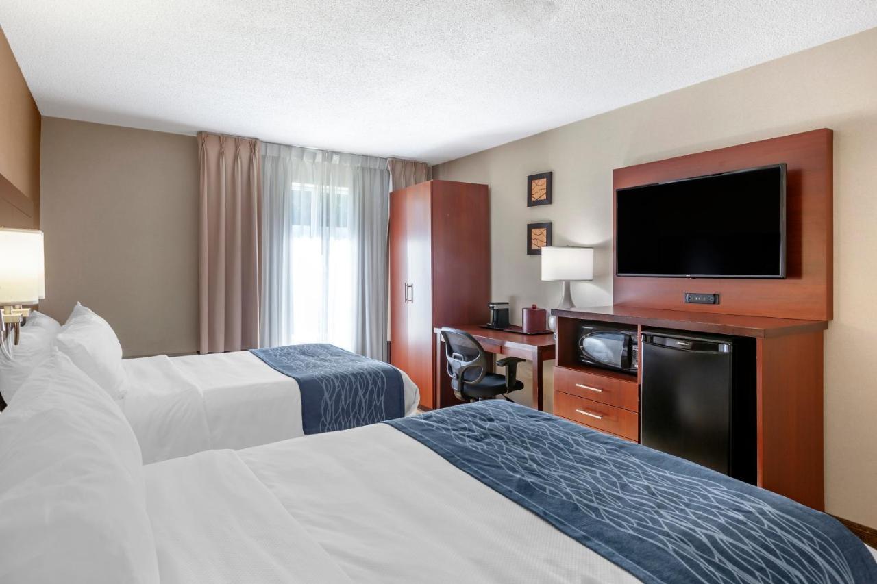 Comfort Inn Airport West Mississauga Extérieur photo