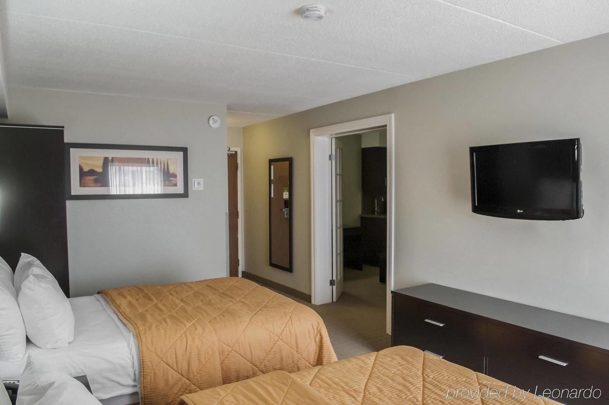 Comfort Inn Airport West Mississauga Extérieur photo